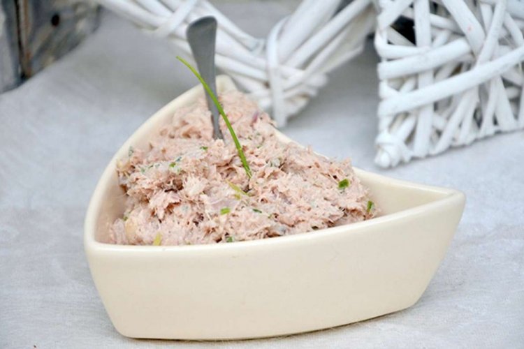 Paté de atún con requesón y apio
