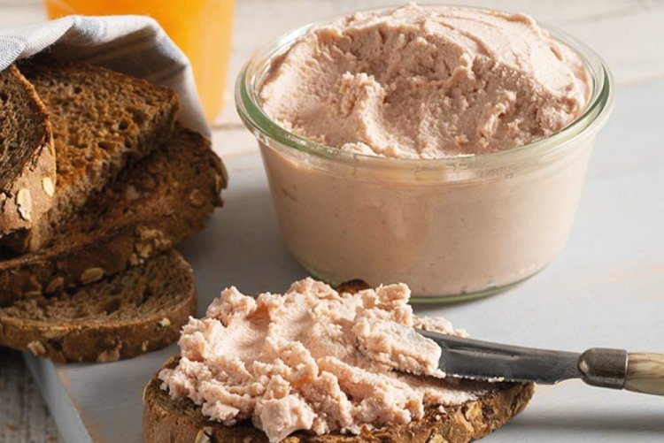 Paté de atún enlatado con frijoles