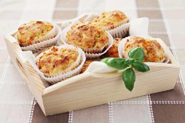 Muffins de pollo saludables con salvado y requesón
