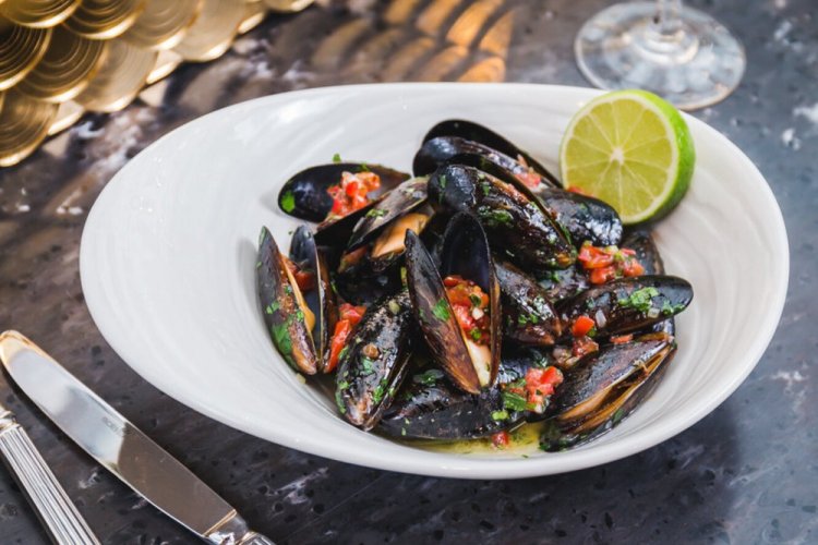 Mejillones al vino blanco