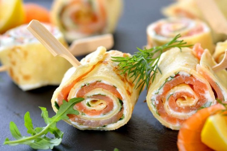 Crepes con salmón y queso crema