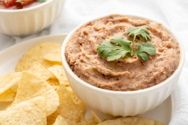 Paté de frijoles con almendras