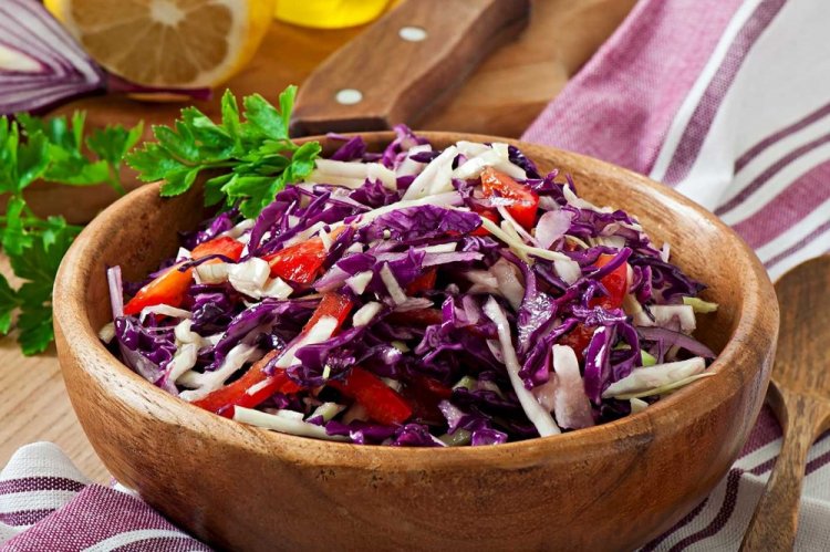 Red Cabbage Salad