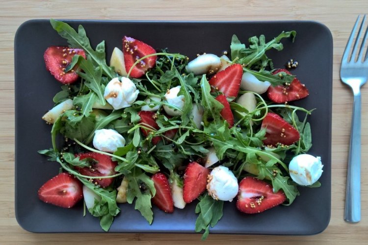 Arugula and Strawberry Salad