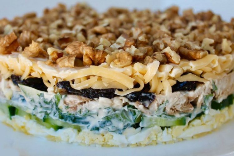 Lady's Whim Salad