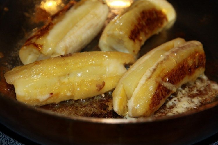 Fried Bananas with Cheese