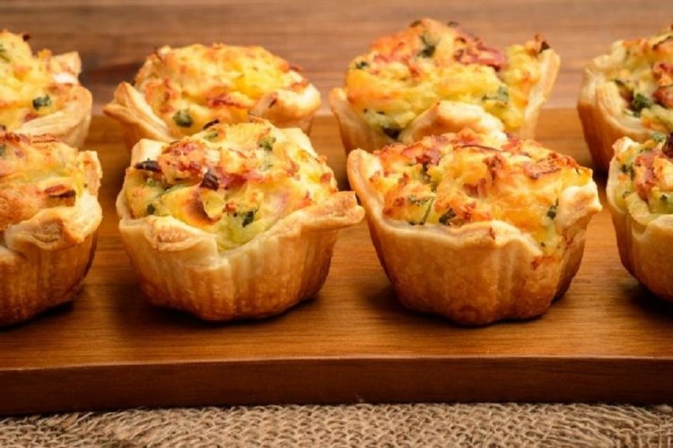 Baked Tartlets with Vegetables and Cheese