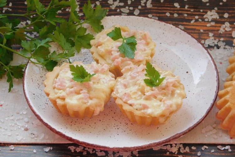 Baked Tartlets with Crab Mousse
