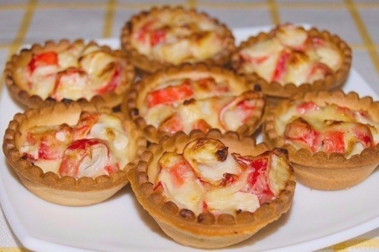 Baked Tartlets with Crab Sticks in the Oven