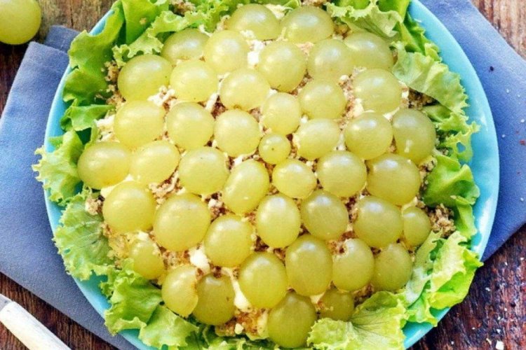 Layered Chicken Breast and Grape Salad