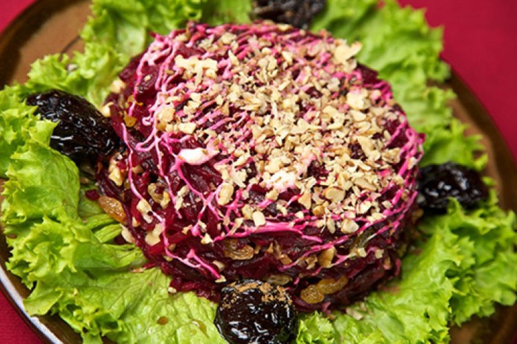 Layered Chicken Breast, Beetroot, and Dried Fruit Salad