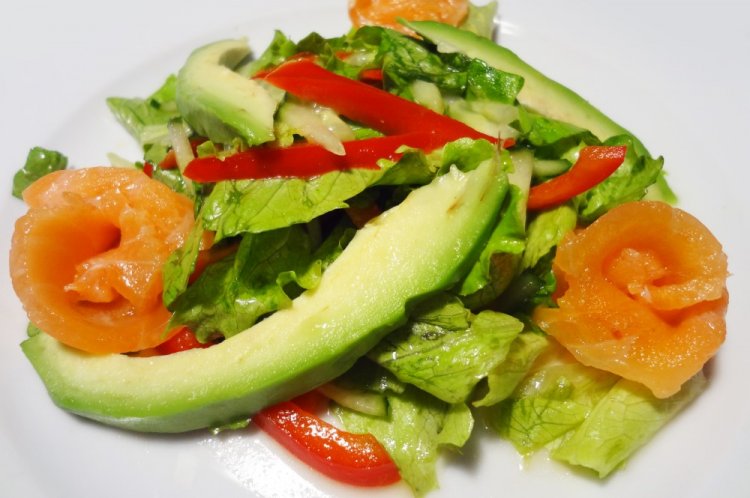 Avocado, Bell Pepper, and Red Fish Salad
