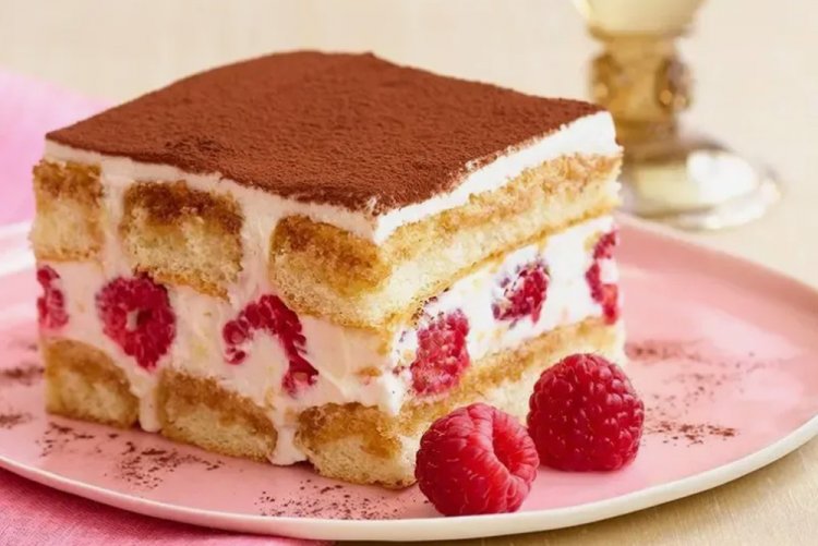 Raspberry Tiramisu