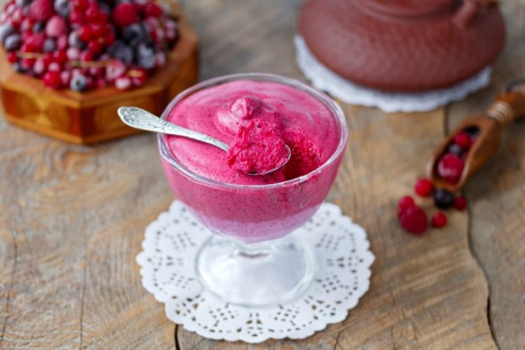 Berry Mousse with Semolina