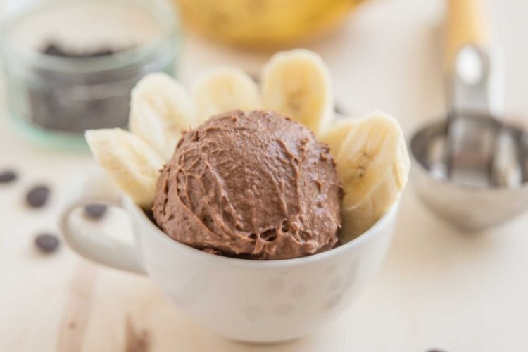 Banana Ice Cream with Cocoa