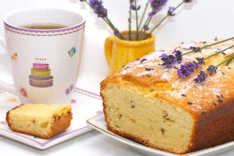 Lemon Lavender Loaf Cake