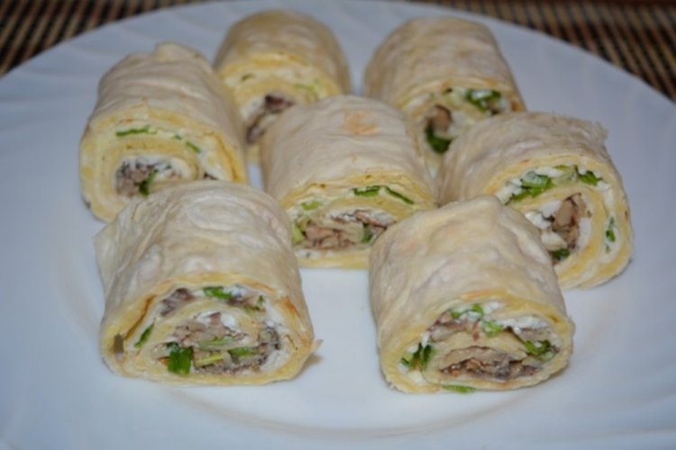 Rollo de lavash con espadines