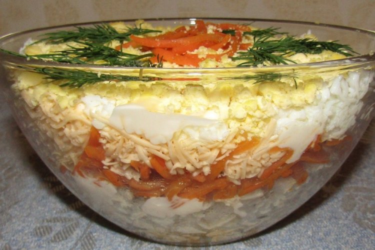 Layered Salad with Smoked Chicken and Korean Carrots