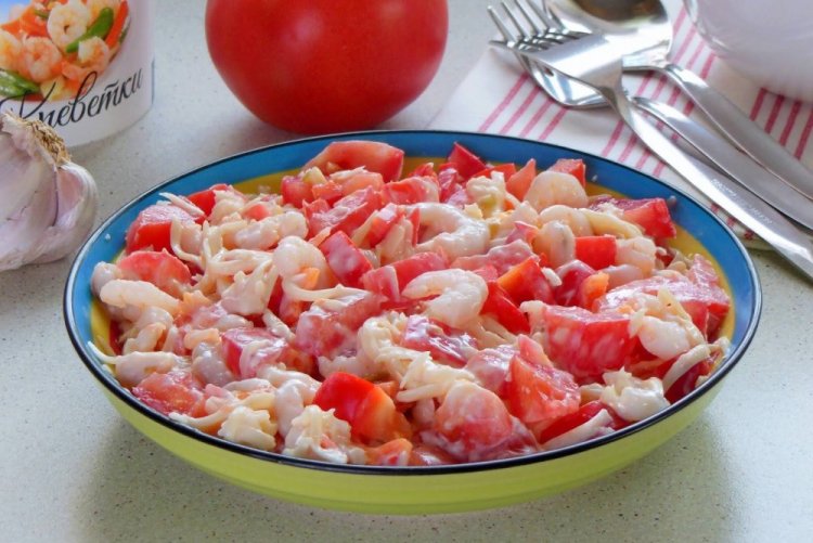Shrimp, Crab Stick, and Bell Pepper Salad