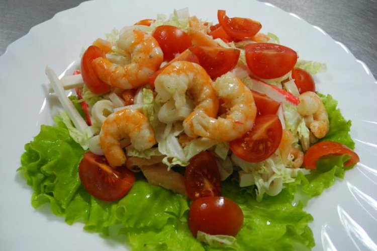 Healthy Shrimp and Crab Stick Salad