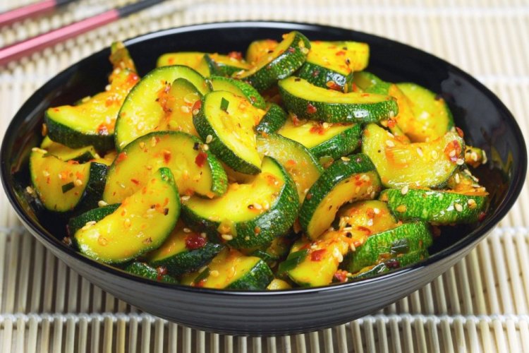 Calabacines al estilo coreano