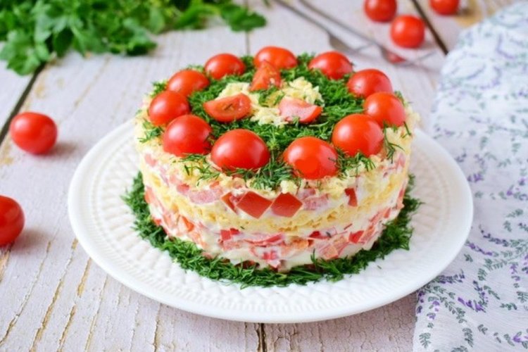 Layered Crab Stick, Tomato, and Bell Pepper Salad
