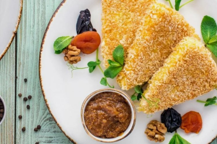 Fried Suluguni in Coconut Flakes