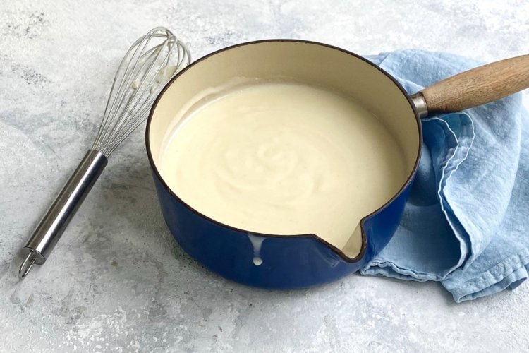 Salsa de queso para lasaña