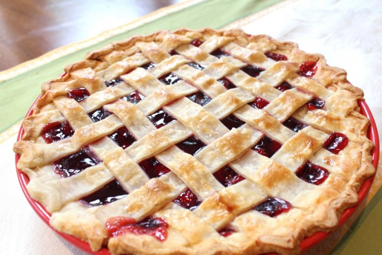 Yeast Pie with Cherries and Sour Milk