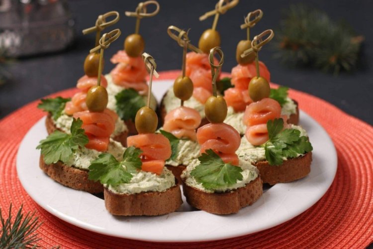 Canapés with Red Fish, Avocado, and Cream Cheese