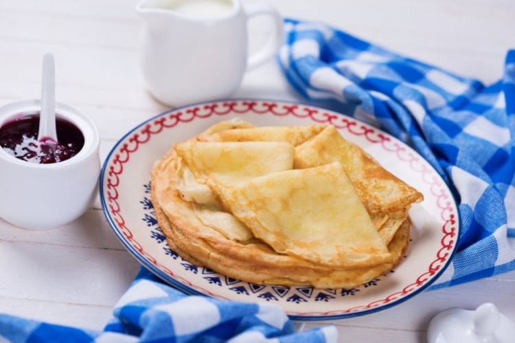 Crepes con leche agria y bicarbonato