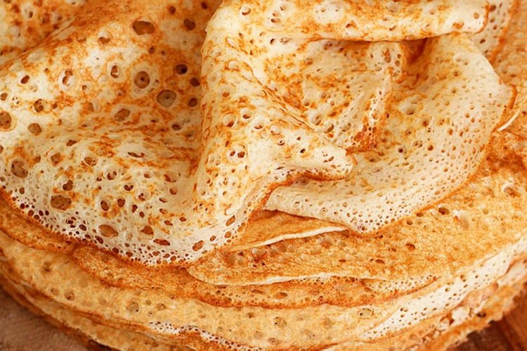 Crepes de levadura con leche agria