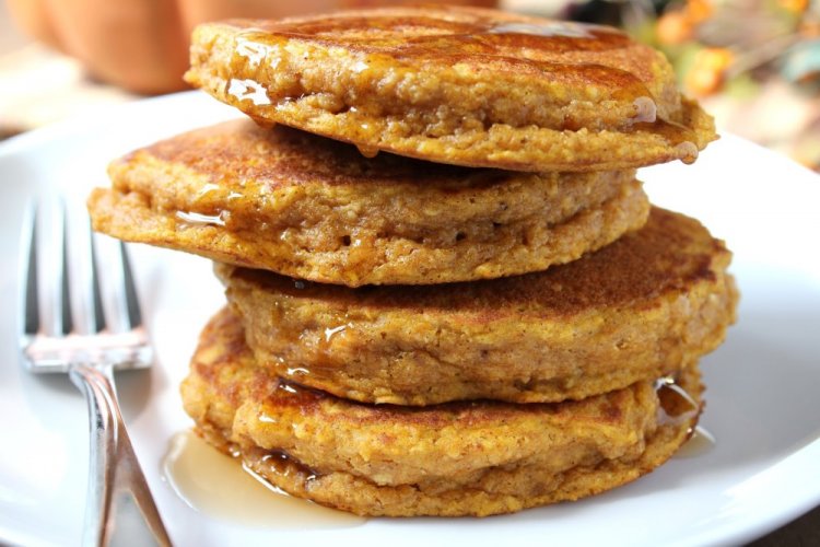 Oat-Rye Pancakes with Sour Milk