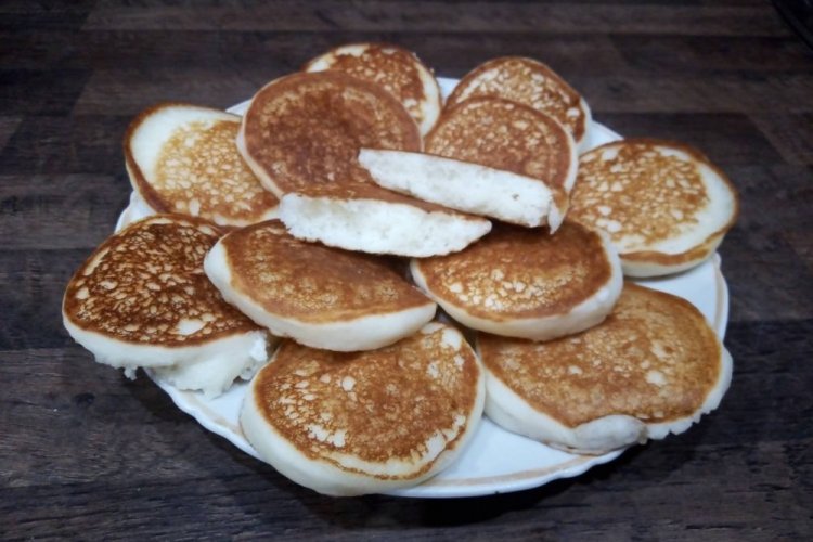 Pancakes with Sour Milk and Rice Flour