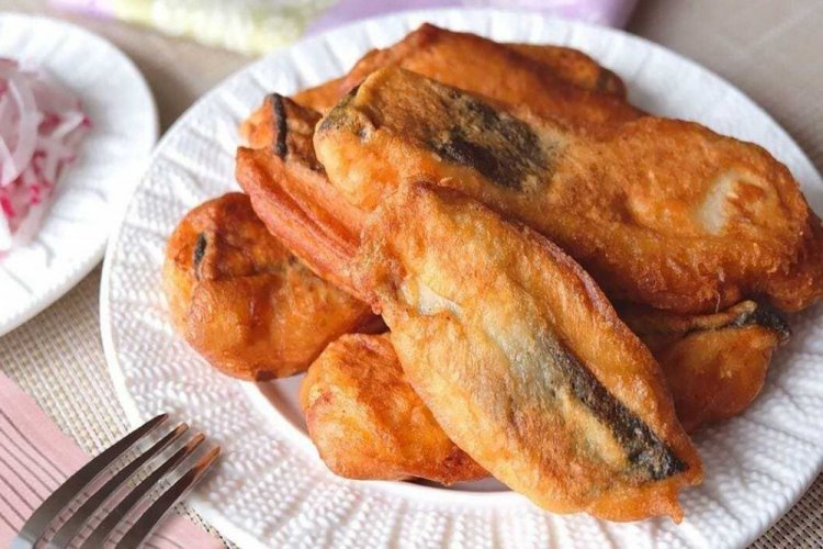Pink Salmon in Batter with Sour Cream