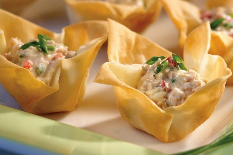 Tartaletas de lavash con hígado de bacalao