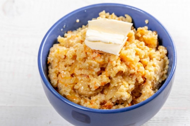 Artek Porridge with Carrots and Onions