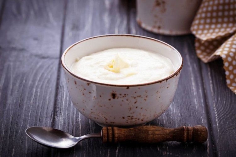 Semolina Porridge with Coconut Milk