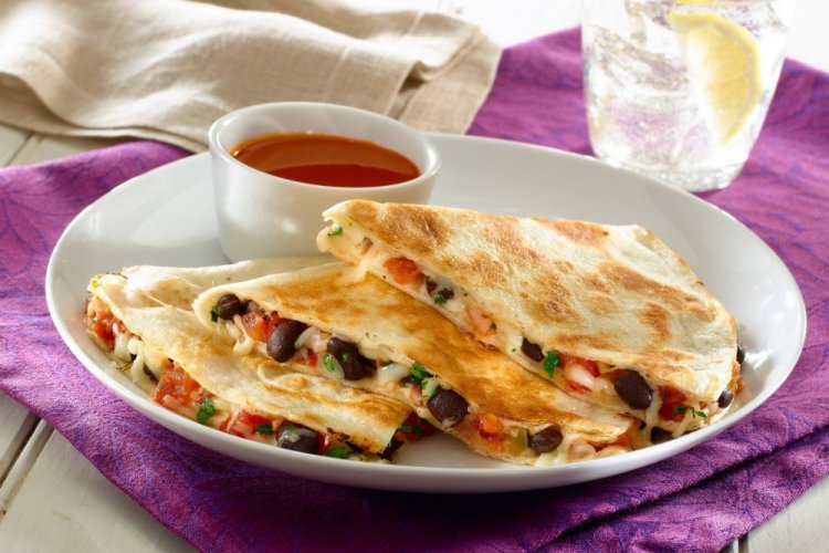 Chicken Tortilla with Tomatoes in Their Own Juice