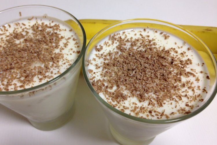 Sour Cream Jelly with Banana