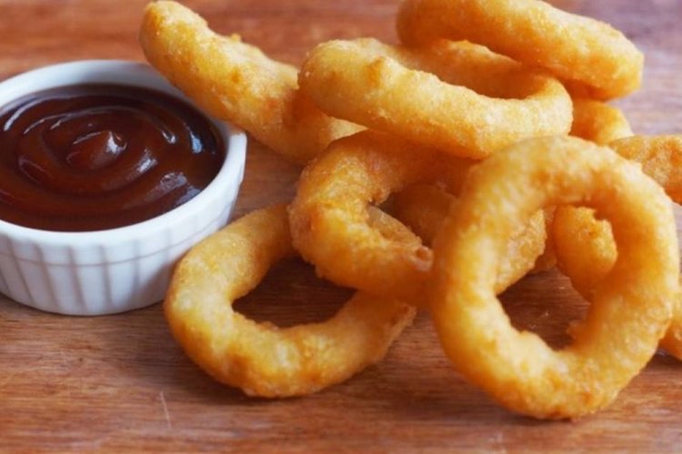 Onion Rings in Mineral Water Batter