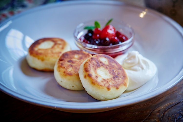 Ricotta Syrniki with Kefir