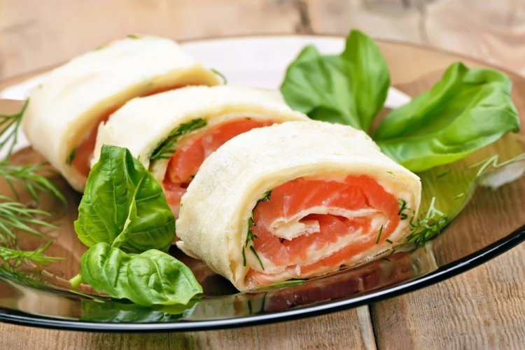 Tortilla with Red Fish and Spinach