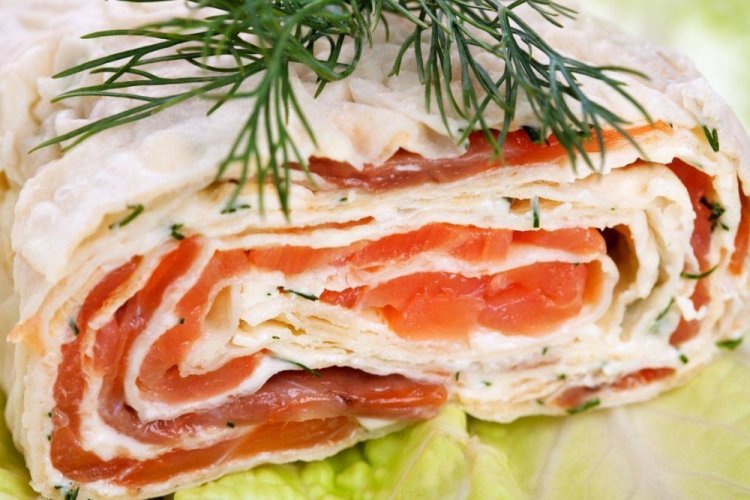 Tortilla with Red Fish, Sour Cream, and Garlic
