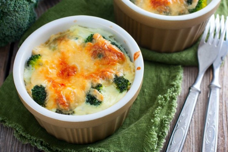 Broccoli with Cheese in the Oven