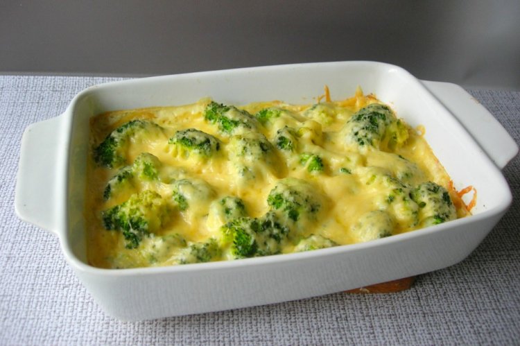 Broccoli with Egg in the Oven