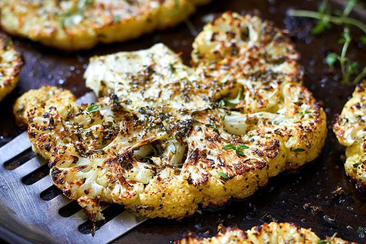 Filetes de coliflor en salsa barbacoa
