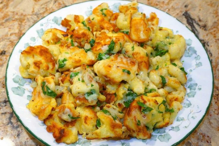 Coliflor frita con huevo