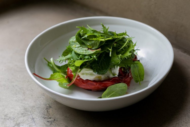 Stracciatella Salad with Roasted Bell Pepper