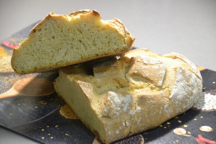 Sourdough Cornbread with Honey
